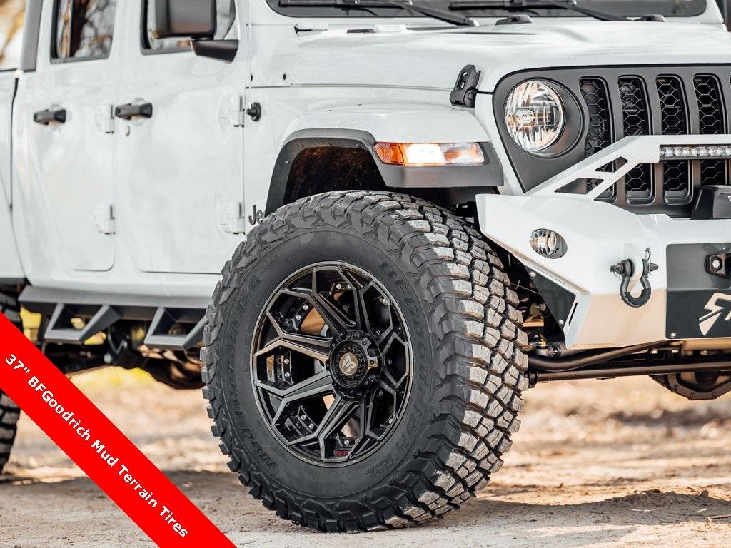 new 2023 Jeep Gladiator car, priced at $64,268