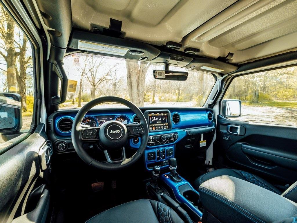 new 2023 Jeep Gladiator car, priced at $64,268