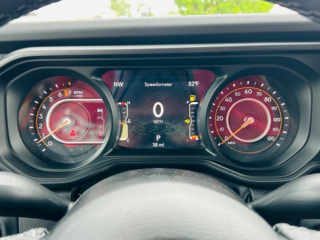 new 2025 Jeep Gladiator car