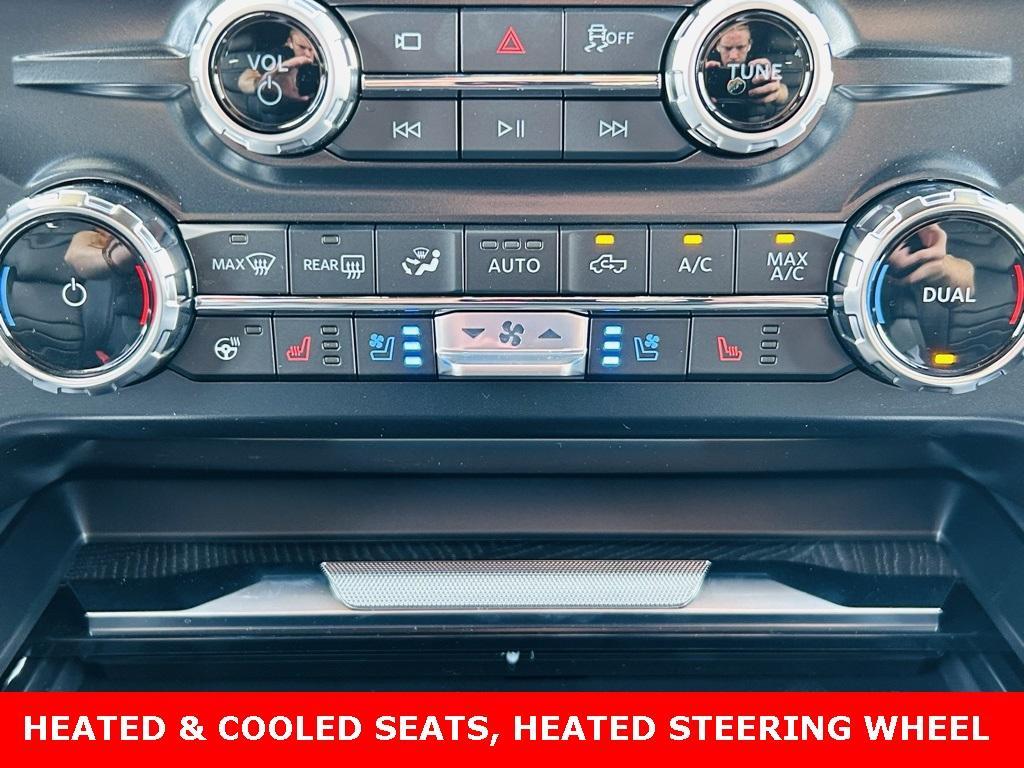 new 2025 Ford F-250 car, priced at $98,390