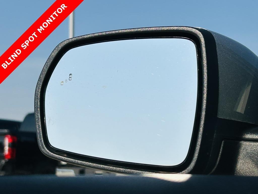used 2024 Ford Edge car, priced at $25,800