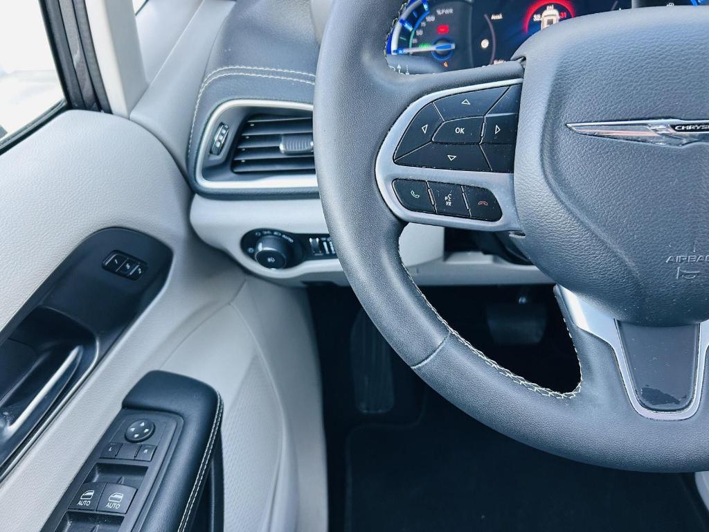 used 2022 Chrysler Pacifica Hybrid car, priced at $20,500