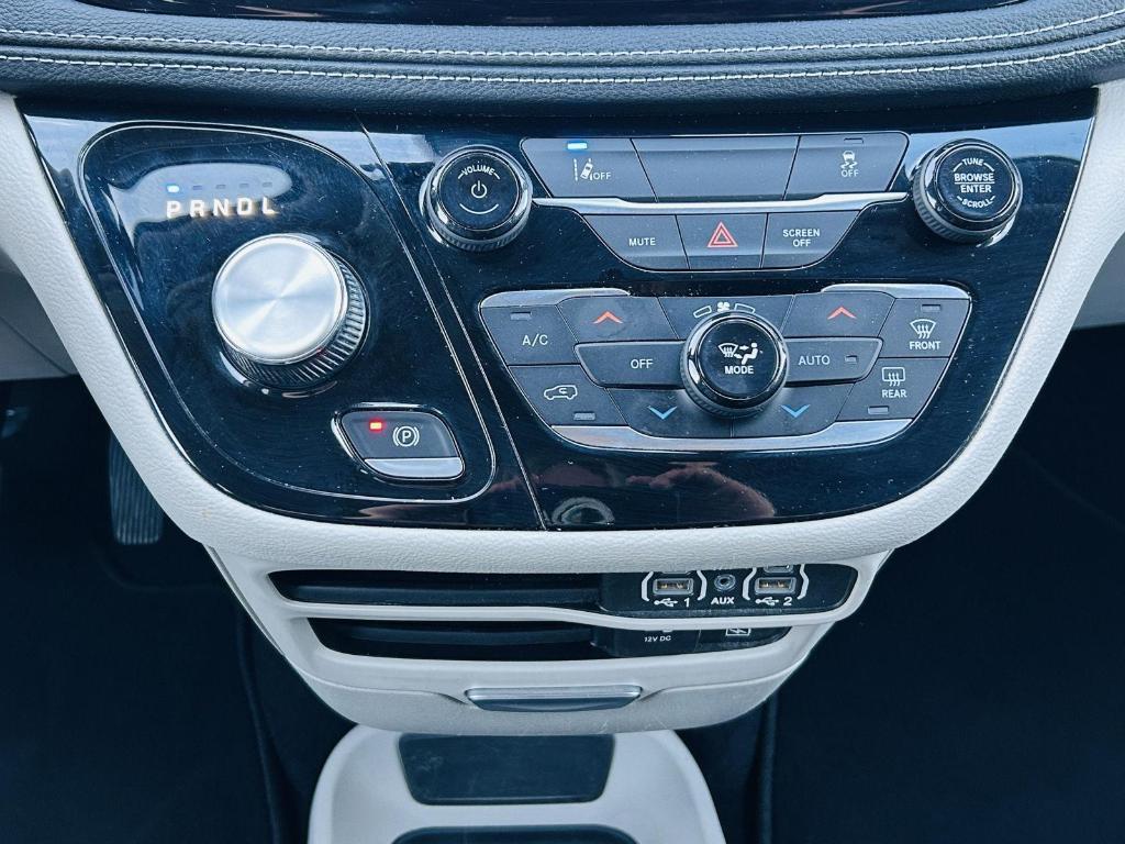 used 2022 Chrysler Pacifica Hybrid car, priced at $20,500