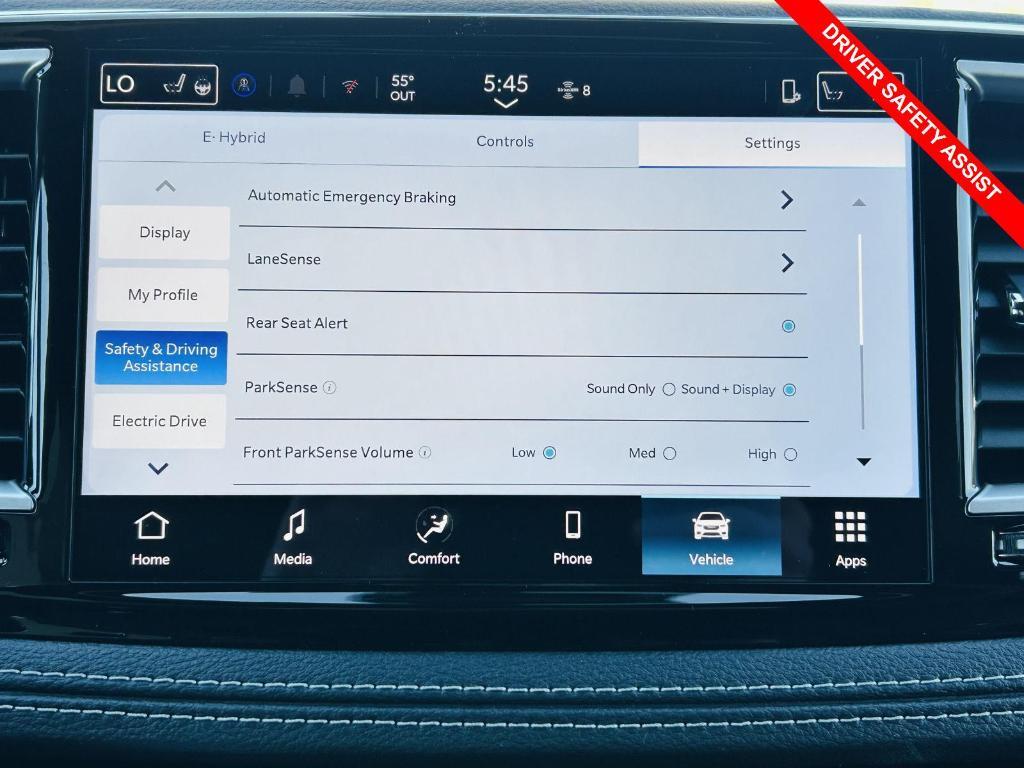 new 2026 Chrysler Pacifica Hybrid car, priced at $53,513