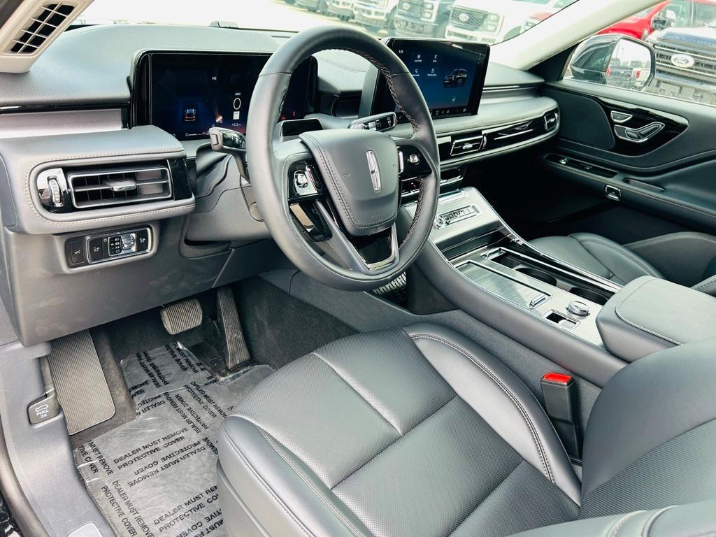 new 2025 Lincoln Aviator car, priced at $61,500