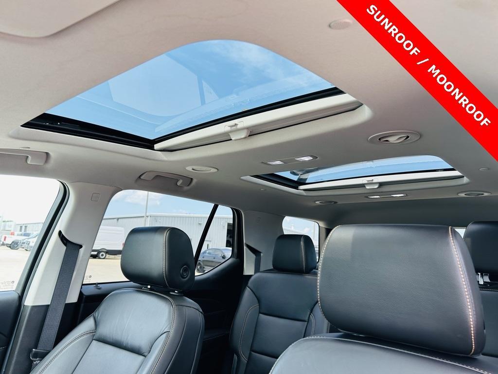 used 2020 Chevrolet Traverse car, priced at $30,000