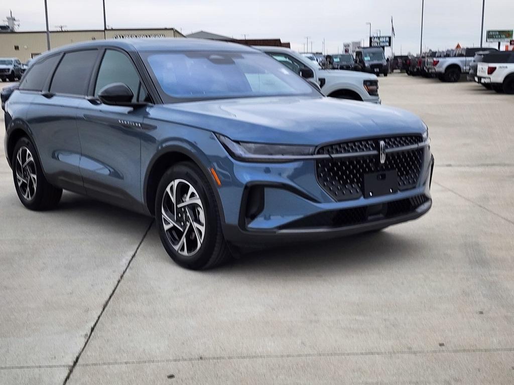 new 2025 Lincoln Nautilus car, priced at $60,500