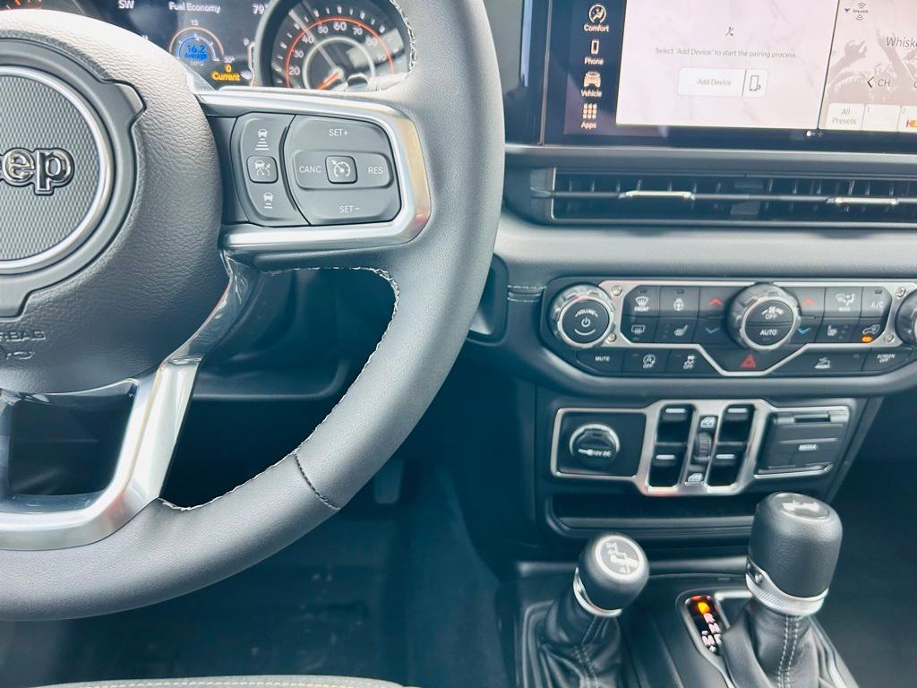 new 2025 Jeep Wrangler car, priced at $50,862