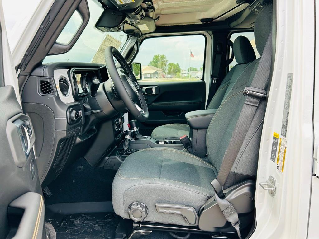 new 2025 Jeep Wrangler car, priced at $50,862