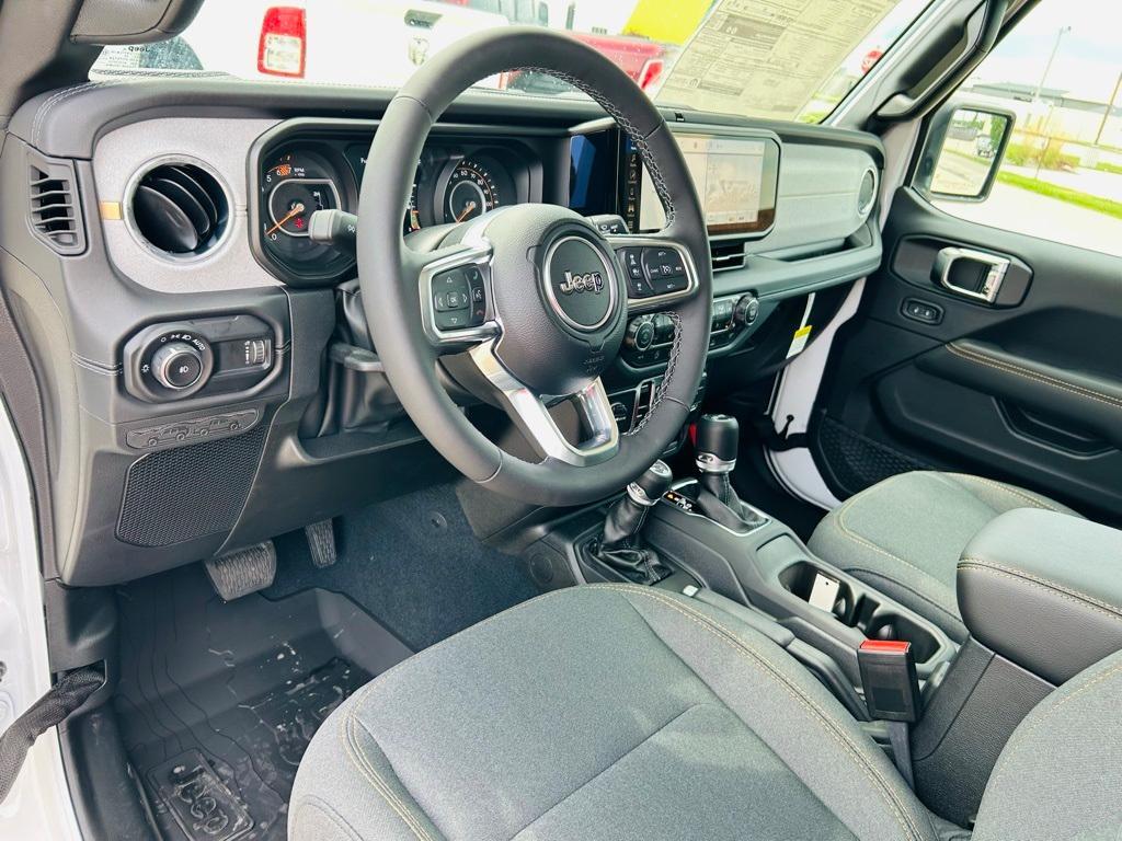 new 2025 Jeep Wrangler car, priced at $50,862
