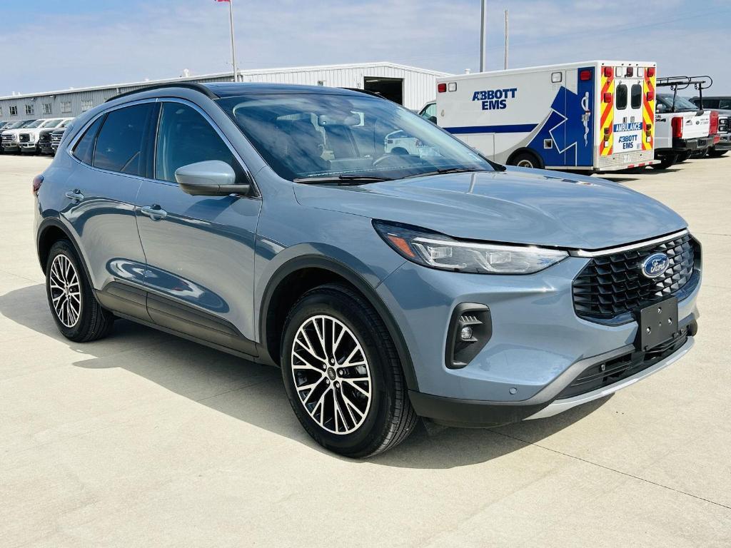 used 2025 Ford Escape car, priced at $32,000