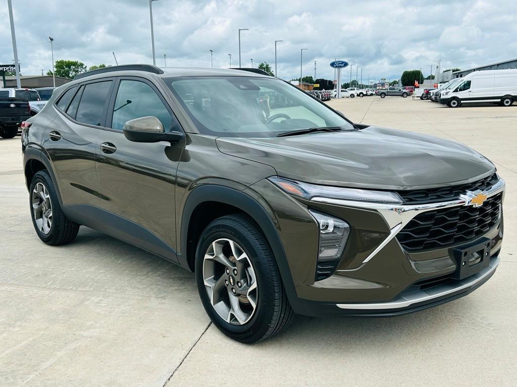 used 2024 Chevrolet Trax car, priced at $24,000