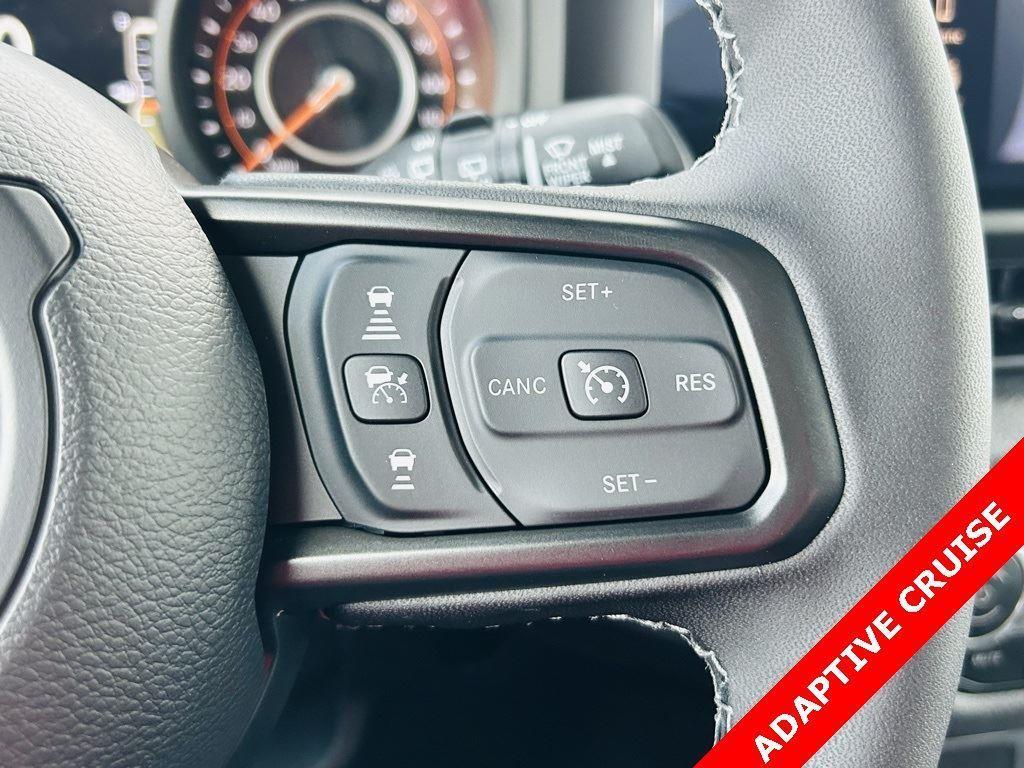 new 2025 Jeep Wrangler car, priced at $47,522