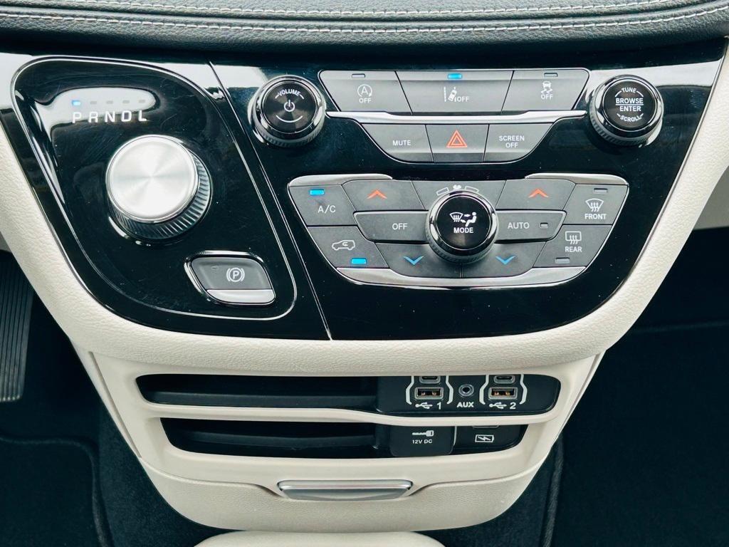 used 2022 Chrysler Pacifica car, priced at $27,700