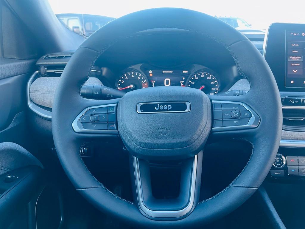 new 2025 Jeep Compass car, priced at $30,514