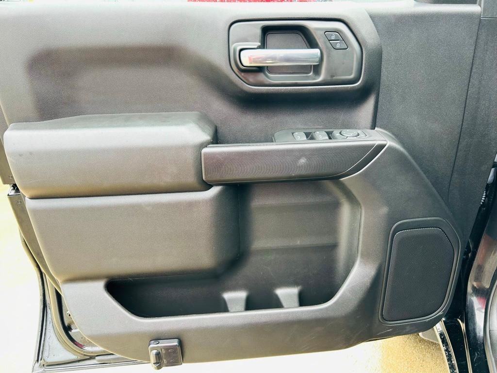 used 2023 GMC Sierra 1500 car, priced at $35,100
