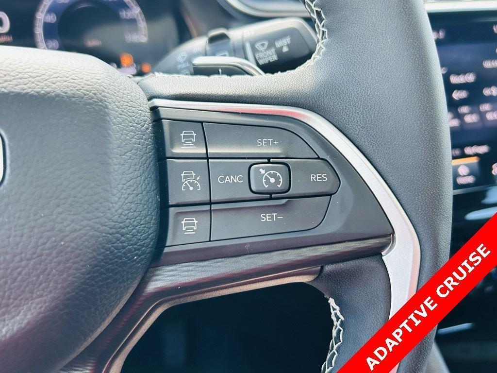 used 2024 Jeep Grand Cherokee car, priced at $32,800