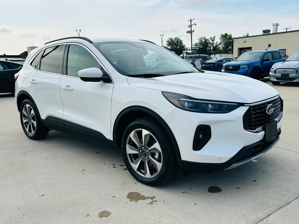 new 2025 Ford Escape car, priced at $40,910