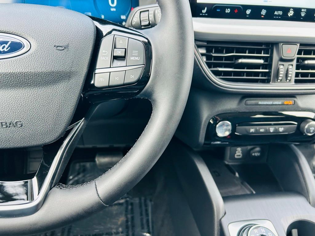 new 2025 Ford Escape car, priced at $40,910
