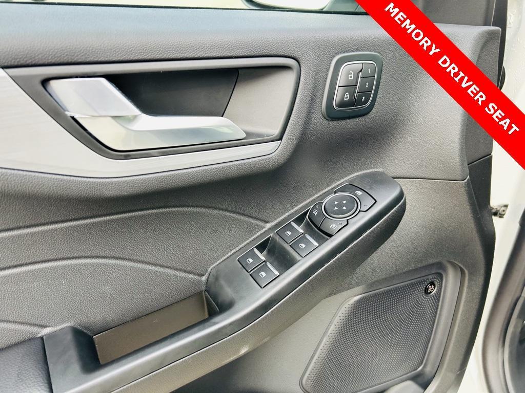 new 2025 Ford Escape car, priced at $40,910