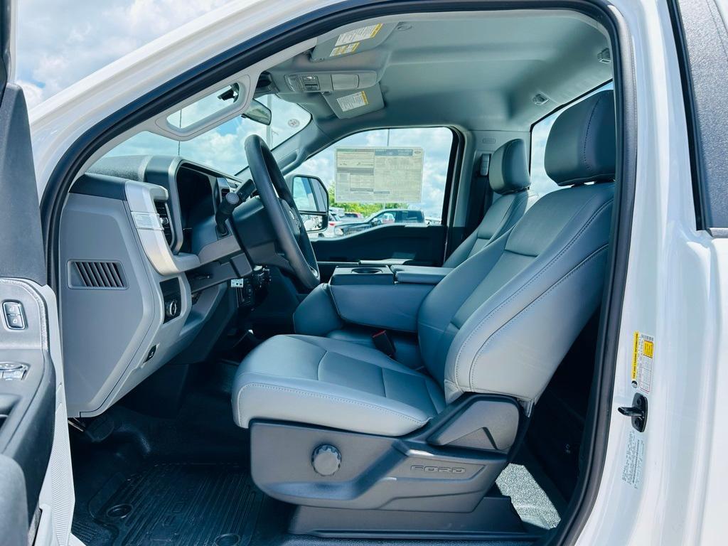 new 2025 Ford F-250 car, priced at $49,000