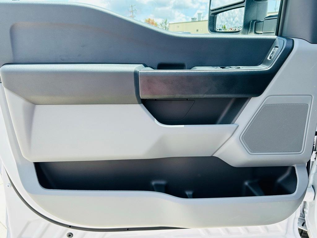 new 2025 Ford F-250 car, priced at $49,000