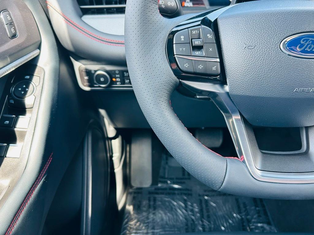 new 2025 Ford Explorer car, priced at $47,384