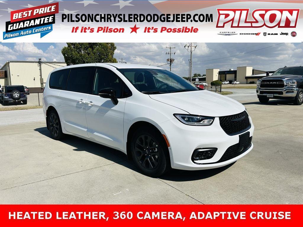 new 2026 Chrysler Pacifica Hybrid car, priced at $53,513