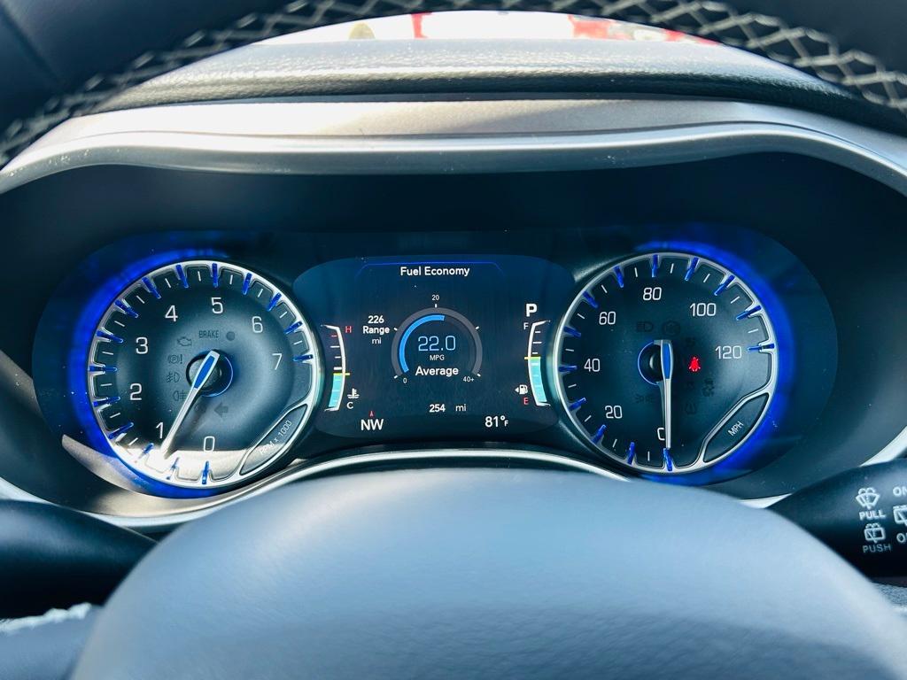 new 2025 Chrysler Pacifica car, priced at $45,572