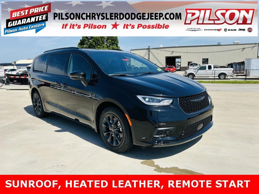 new 2025 Chrysler Pacifica car, priced at $45,572