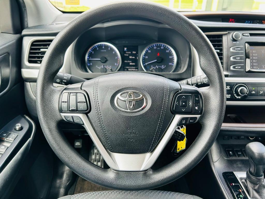 used 2019 Toyota Highlander car, priced at $22,200