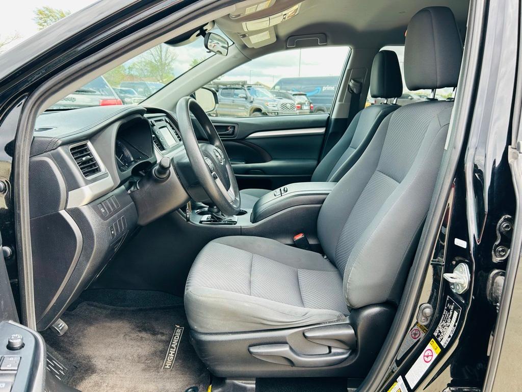 used 2019 Toyota Highlander car, priced at $22,200