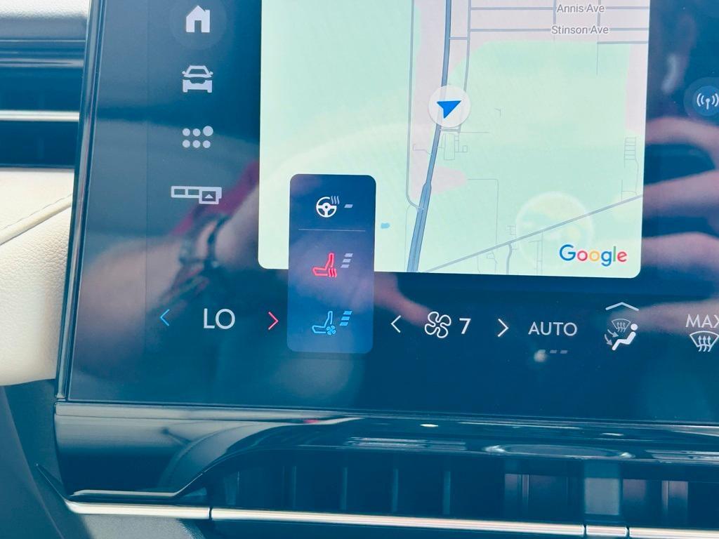 new 2025 Lincoln Nautilus car