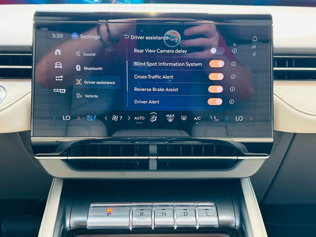 new 2025 Lincoln Nautilus car