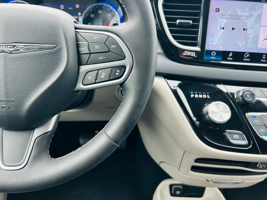 used 2023 Chrysler Pacifica car, priced at $25,700