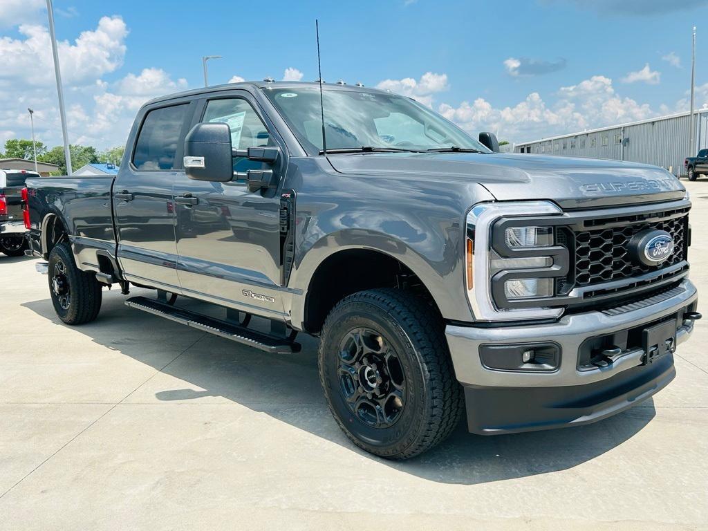 new 2025 Ford F-350 car, priced at $68,300