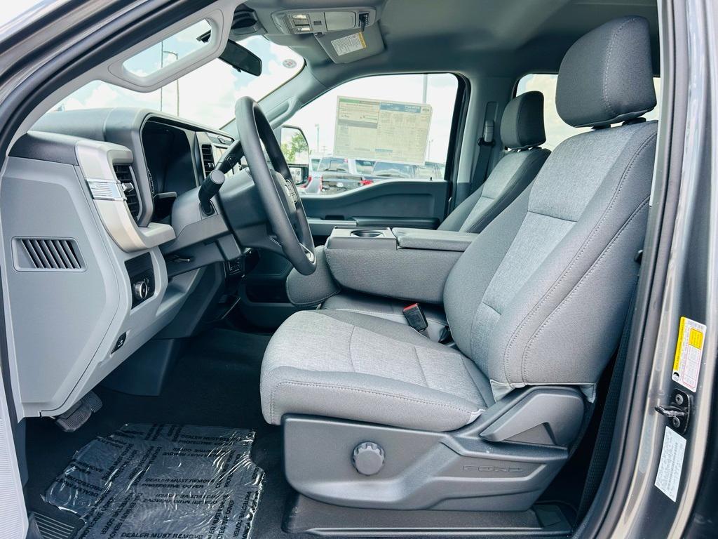 new 2025 Ford F-350 car, priced at $68,300