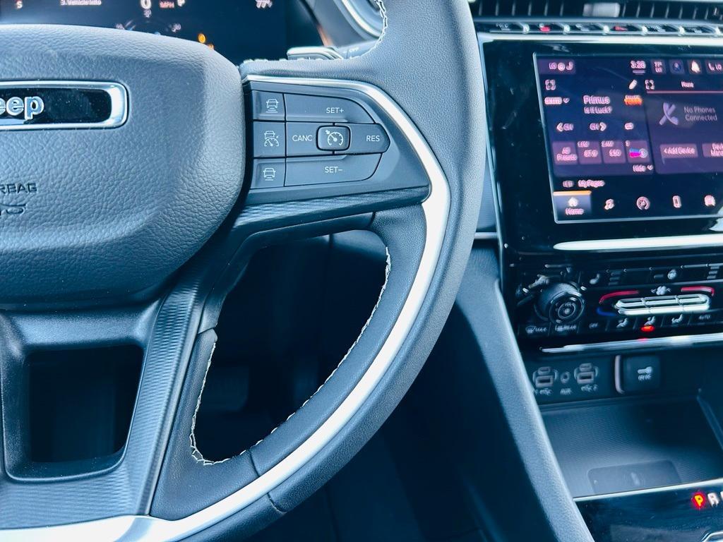 new 2025 Jeep Grand Cherokee car, priced at $40,089