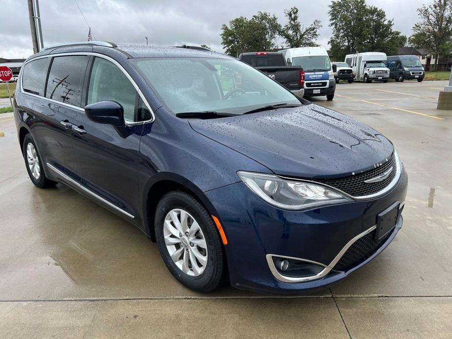 used 2018 Chrysler Pacifica car, priced at $16,500