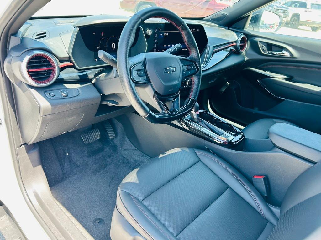 used 2025 Chevrolet Trax car, priced at $26,500