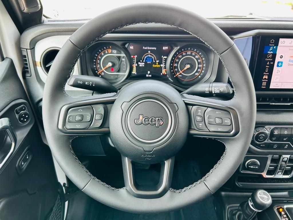 new 2025 Jeep Gladiator car