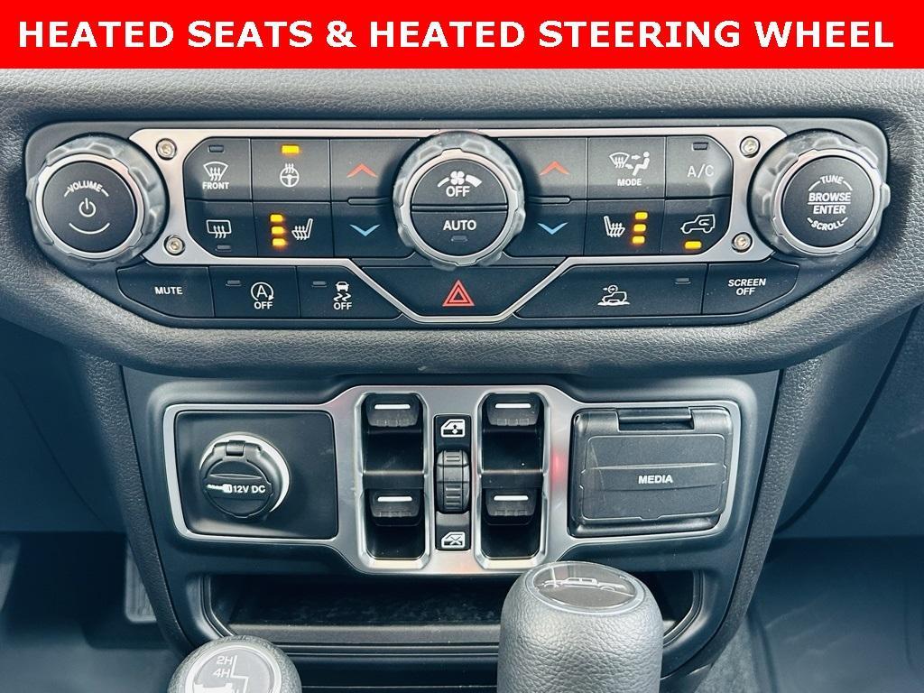 new 2025 Jeep Gladiator car