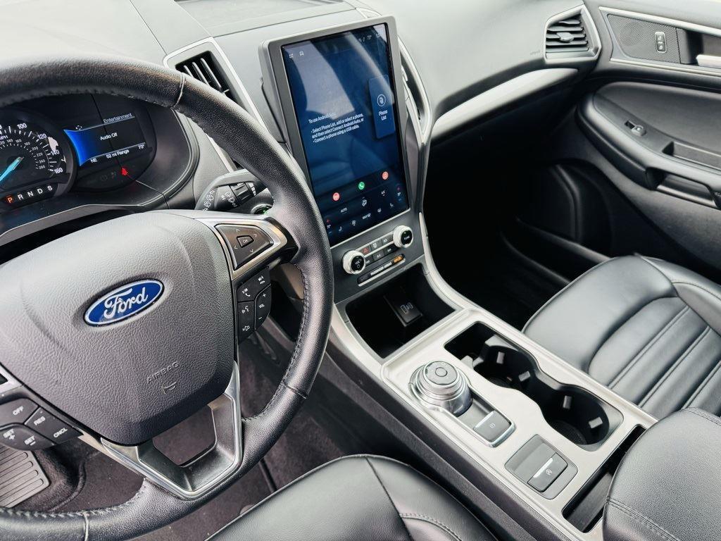 used 2024 Ford Edge car, priced at $22,900