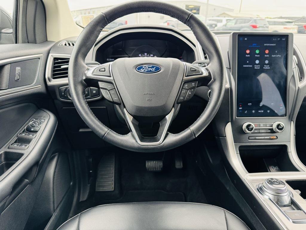 used 2024 Ford Edge car, priced at $22,900