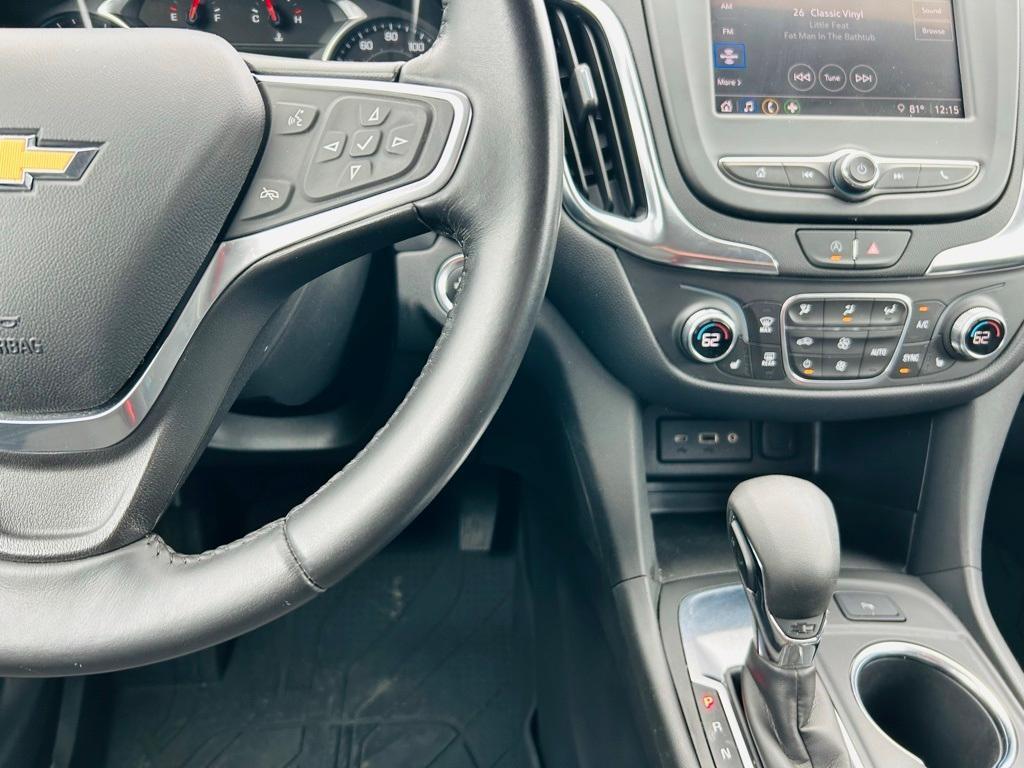 used 2022 Chevrolet Equinox car, priced at $23,500