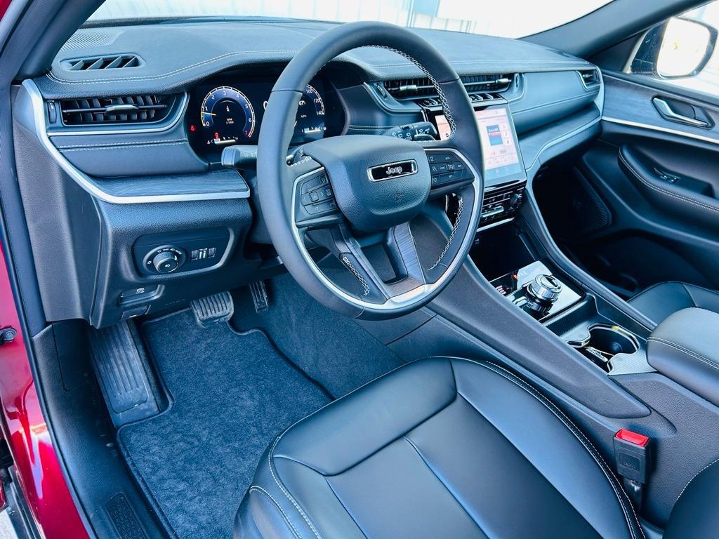 new 2025 Jeep Grand Cherokee L car, priced at $46,186