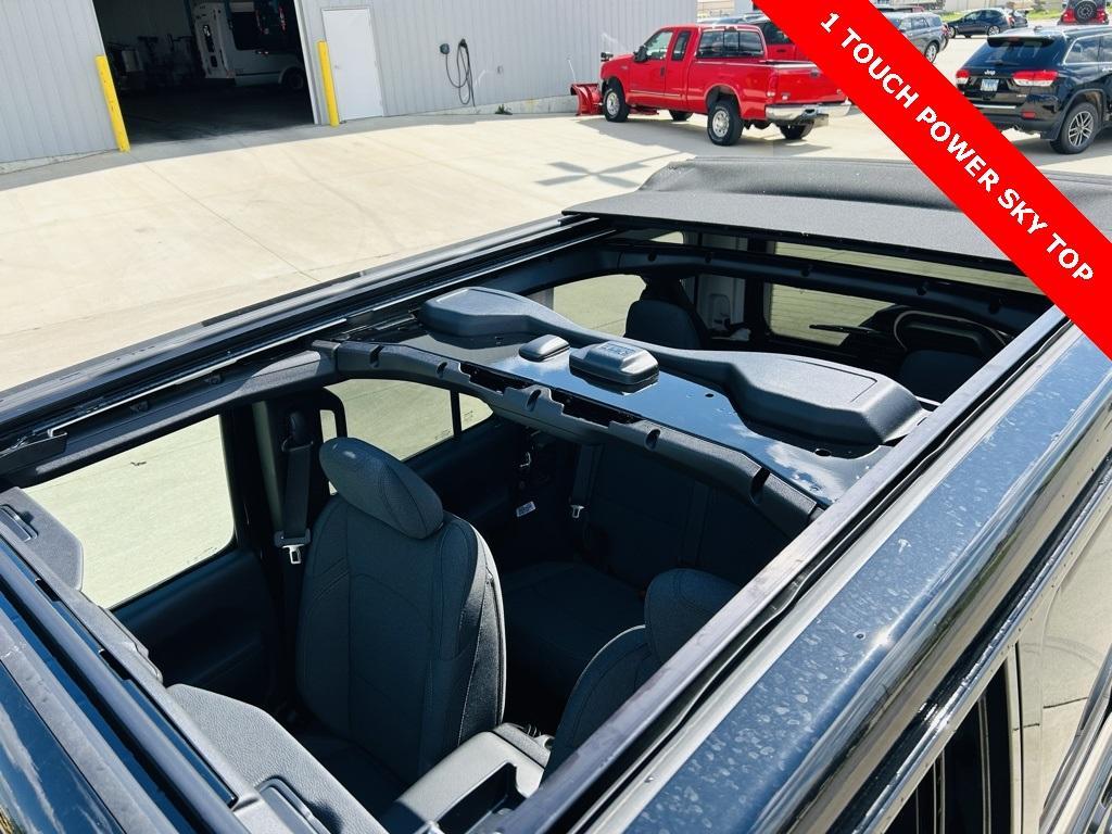 new 2025 Jeep Wrangler car, priced at $48,486