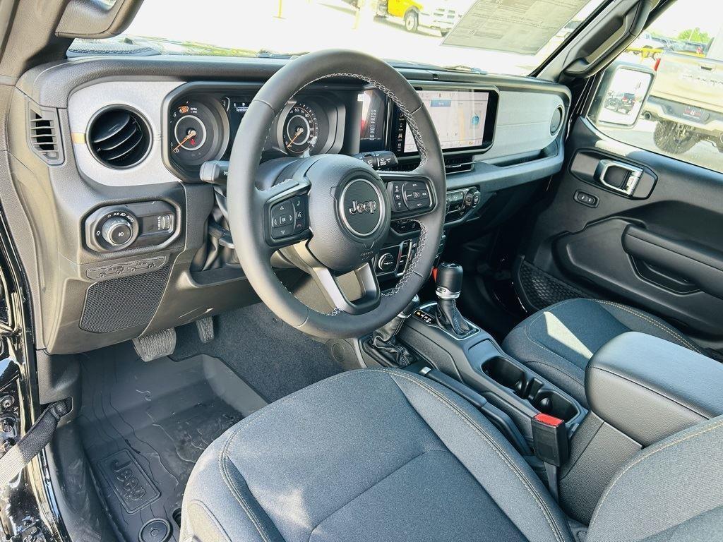 new 2025 Jeep Wrangler car, priced at $44,638