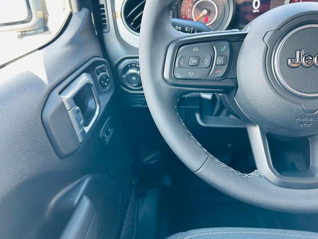new 2025 Jeep Wrangler car, priced at $48,486