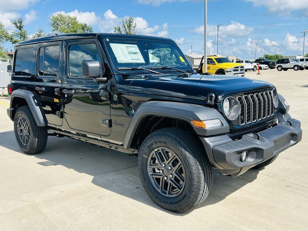 new 2025 Jeep Wrangler car, priced at $44,638